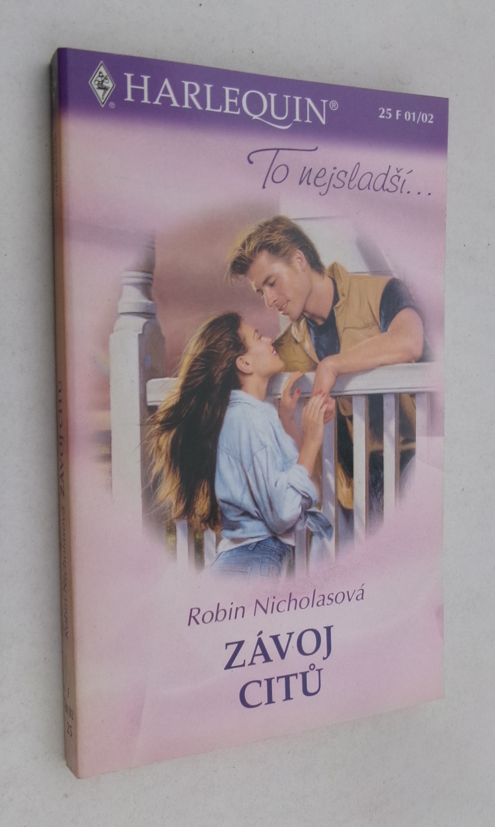 Závoj citů