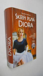 Skříň plná Diora