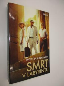 Smrt v labyrintu